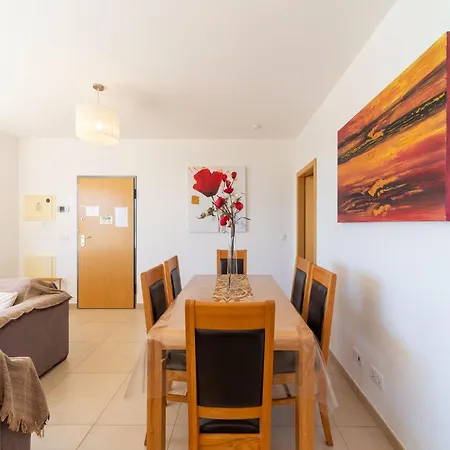 An Idyllic Algarve By The Water, Cleaning Included * Fuzeta