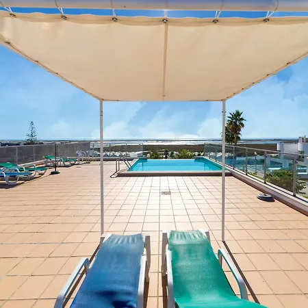An Idyllic Algarve By The Water, Cleaning Included 別荘 フゼタ