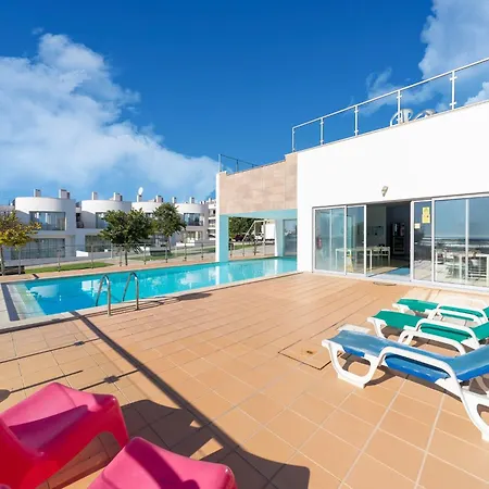 Holiday home Stunning With Shared Overflow Pool, Cleaning Included Fuzeta